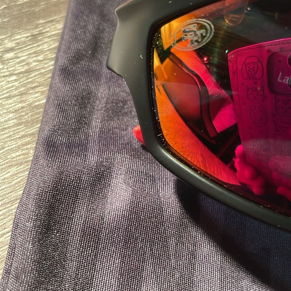 San Francisco 49ers Sunglasses Red Mirror with grey lenses - Picture 2 of 4